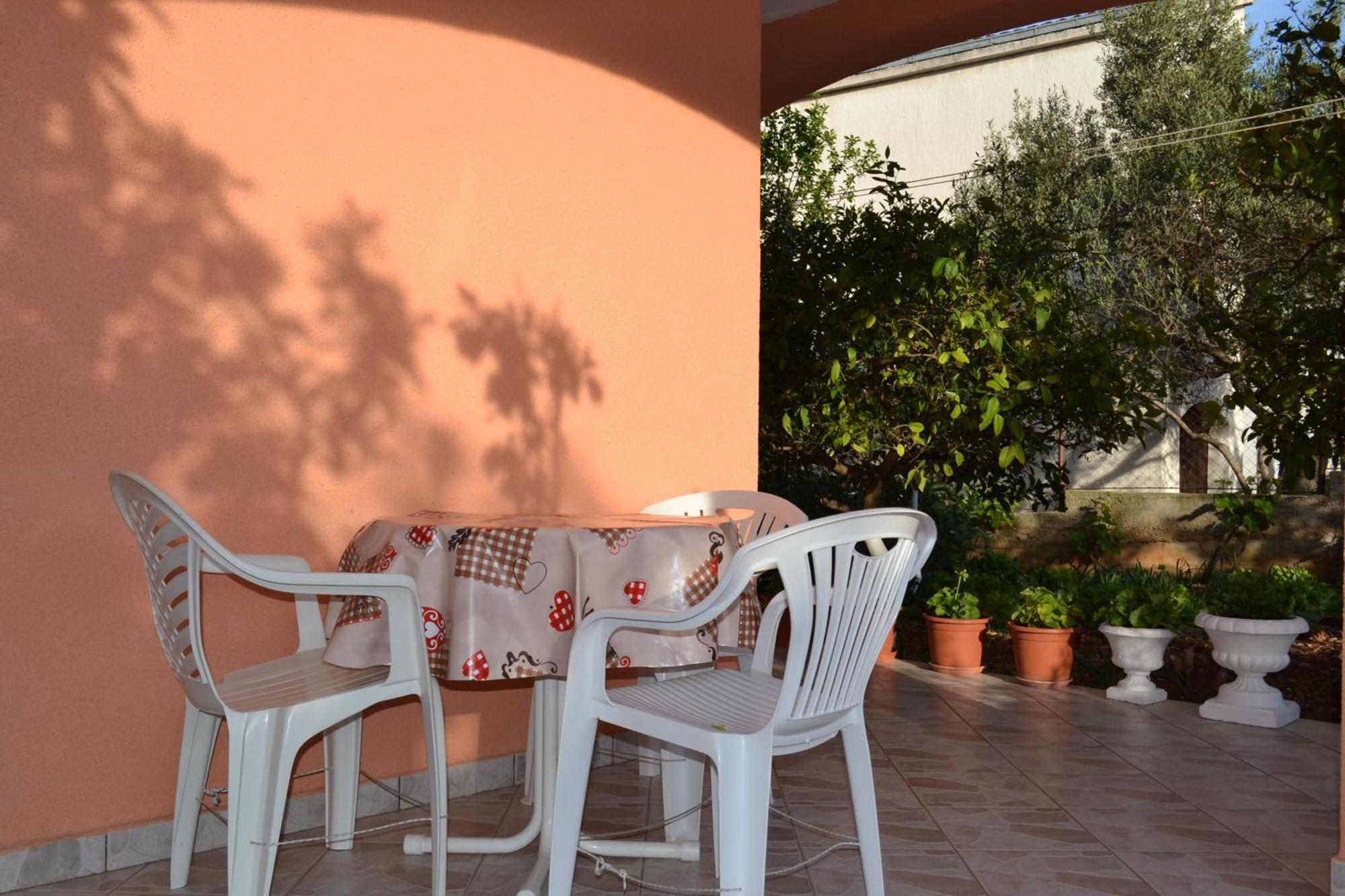 Apartments Ivanka Trogir Exterior photo